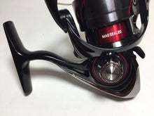 Load image into Gallery viewer, R5749) DAIWA 月下美人 Gekkabijin X LT2000S-P for Saltwater Spinning Reel