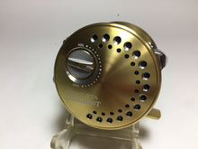 Load image into Gallery viewer, R5756) SHIMANO 2015 CALCUTTA CONQUEST 200HG