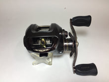 Load image into Gallery viewer, R5696) DAIWA 2006 STEEZ 100HL , Deep spool bait casting Reel