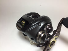 Load image into Gallery viewer, R5696) DAIWA 2006 STEEZ 100HL , Deep spool bait casting Reel