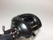 Load image into Gallery viewer, R5696) DAIWA 2006 STEEZ 100HL , Deep spool bait casting Reel