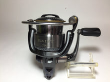 Load image into Gallery viewer, R5697) DAIWA 2006 EXIST STEEZ CUSTOM 2506 , for Freshwater Fluorocarbon Spinning