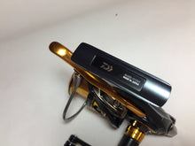 Load image into Gallery viewer, R5683) DAIWA 2018 TOURNAMENT ISO 2500SH-LBD for Spinning lever Brake Reel