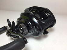 Load image into Gallery viewer, R5714) DAIWA 2021 TATULA TW 300L for Bait Casting Reel