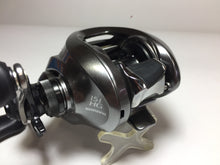Load image into Gallery viewer, R5715) SHIMANO 2017 CHRONARCH MGL 151HG LEFT for Bait Casting Reel