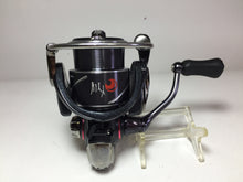 Load image into Gallery viewer, R5711) DAIWA 2020 月下美人 Gekkabijin X LT2000S-P for Saltwater Spinning Reel