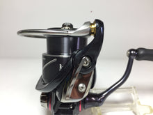 Load image into Gallery viewer, R5711) DAIWA 2020 月下美人 Gekkabijin X LT2000S-P for Saltwater Spinning Reel