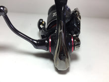 Load image into Gallery viewer, R5711) DAIWA 2020 月下美人 Gekkabijin X LT2000S-P for Saltwater Spinning Reel