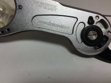 Load image into Gallery viewer, 34109) STUDIO Ocean Mark No Limits Ocean Grip OG2507 , Fish catch Grip