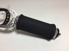 Load image into Gallery viewer, 34109) STUDIO Ocean Mark No Limits Ocean Grip OG2507 , Fish catch Grip