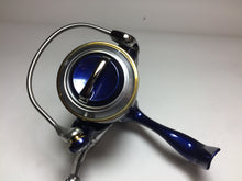 Load image into Gallery viewer, 34117) DAIWA CERTATE R-CUSTOM 2500 I'ZE FACTORY Tune for All water Spinning Reel