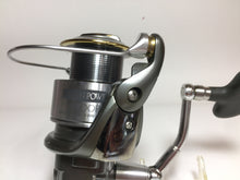 Load image into Gallery viewer, 34118) SHIMANO 02 TWIN POWER 4000PG for All water Spinning Reel