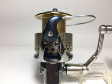 Load image into Gallery viewer, R5725) SHIMANO 01 STELLA 5000HG for All water Spinning Reel