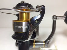 Load image into Gallery viewer, R5720) SHIMANO 15 TWIN POWER SW 8000HG for Saltwater Spinning Reel