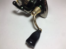 Load image into Gallery viewer, R5736) SHIMANO 2008 CARDIFF C2000HGS for Freshwater Spinning Reel