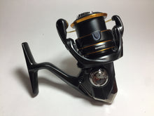 Load image into Gallery viewer, R5740) SHIMANO Soare XR C2500S for Saltwater Spinning Reel
