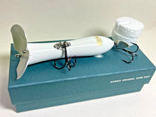 Load image into Gallery viewer, 11541) Nories x AKASHI BRAND WASHERJUPITA, Handmade Wood Plug #601 Basic White