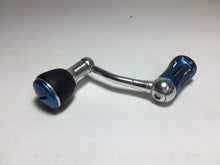 Load image into Gallery viewer, 47533) STUDIO Ocean Mark No Limits EX2500-MB, for DAIWA Spinning Reel