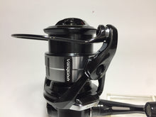 Load image into Gallery viewer, R5767) SHIMANO 2023 Vanquish C2000SHG for Spinning Reel