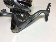 Load image into Gallery viewer, 70376) SHIMANO 2010 Active cast 1100 for Surf Casting Spinning Reel