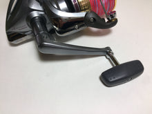 Load image into Gallery viewer, 70376) SHIMANO 2010 Active cast 1100 for Surf Casting Spinning Reel