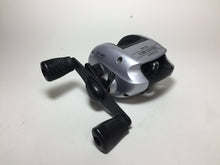 Load image into Gallery viewer, 70396-3F) SHIMANO Old Reel, Bantam CRESTFIRE CR-200 for Bait casting Reel