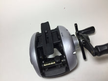 Load image into Gallery viewer, 70396-3F) SHIMANO Old Reel, Bantam CRESTFIRE CR-200 for Bait casting Reel