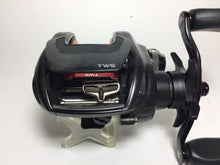 Load image into Gallery viewer, 70399) DAIWA T3 MX 1016 SHL-TW LEFT Handle with RCS 1000 SV Spool for Bait Reel