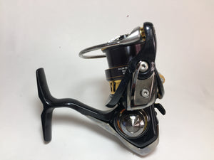 32825) DAIWA LEGALIS LT 2000S-XH