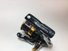 Load image into Gallery viewer, 32825) DAIWA LEGALIS LT 2000S-XH