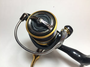 32825) DAIWA LEGALIS LT 2000S-XH