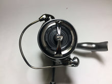 Load image into Gallery viewer, R5773) DAIWA CALDIA LT2500S-XH for Spinning Reel