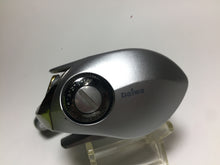 Load image into Gallery viewer, 70511) Daiwa TEAM DAIWA TD-Z 105H for Bait casting Reel