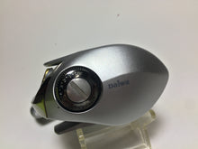 Load image into Gallery viewer, 70511) Daiwa TEAM DAIWA TD-Z 105H for Bait casting Reel