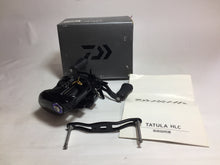 Load image into Gallery viewer, R5630) DAIWA TATULA HLC 8.1L-TW with SLPW Carbon Handle for Bait casting Reel