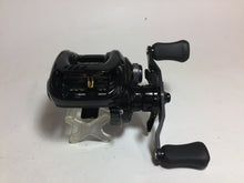 Load image into Gallery viewer, R5630) DAIWA TATULA HLC 8.1L-TW with SLPW Carbon Handle for Bait casting Reel