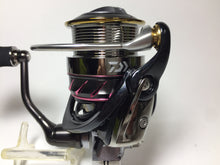 Load image into Gallery viewer, R5776) DAIWA 2015 紅牙 KOHGA MX 2508PE-H for Saltwater Spinning Reel