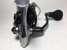 Load image into Gallery viewer, R5776) DAIWA 2015 紅牙 KOHGA MX 2508PE-H for Saltwater Spinning Reel