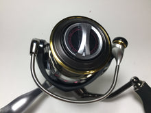 Load image into Gallery viewer, R5776) DAIWA 2015 紅牙 KOHGA MX 2508PE-H for Saltwater Spinning Reel