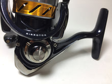 Load image into Gallery viewer, 70550) DAIWA 2015 REVROS 2004H-DH