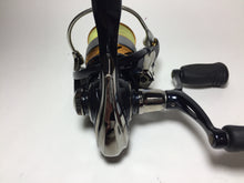 Load image into Gallery viewer, 70550) DAIWA 2015 REVROS 2004H-DH