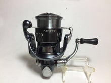 Load image into Gallery viewer, R5635) DAIWA 23 AIRITY ST SF2000SS-P for Spinning Reel