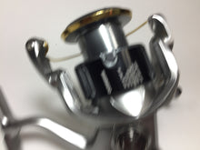 Load image into Gallery viewer, R5780) SHIMANO 2015 TWIN POWER 4000XG, Made in Japan for Spinning Reel