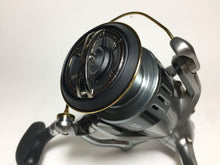 Load image into Gallery viewer, R5780) SHIMANO 2015 TWIN POWER 4000XG, Made in Japan for Spinning Reel