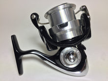 Load image into Gallery viewer, 70636) DAIWA 2019 LEXA LT4000S-CXH for Spinning Reel