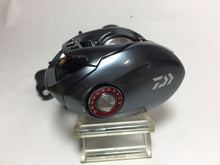 Load image into Gallery viewer, R5645) DAIWA TATULA SV TW 7.3R for Freshwater Bait casting Reel