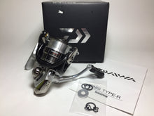 Load image into Gallery viewer, R5793) DAIWA 2014 IGNIS 2003H TYPE-R for Freshwater only Spinning Reel
