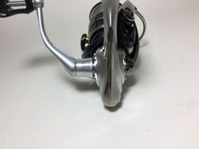 Load image into Gallery viewer, R5793) DAIWA 2014 IGNIS 2003H TYPE-R for Freshwater only Spinning Reel