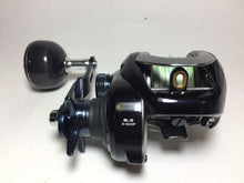 Load image into Gallery viewer, R5649) SHIMANO 2017 GRAPPLER 300HG For Bait Jigging Reel