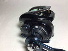 Load image into Gallery viewer, R5649) SHIMANO 2017 GRAPPLER 300HG For Bait Jigging Reel